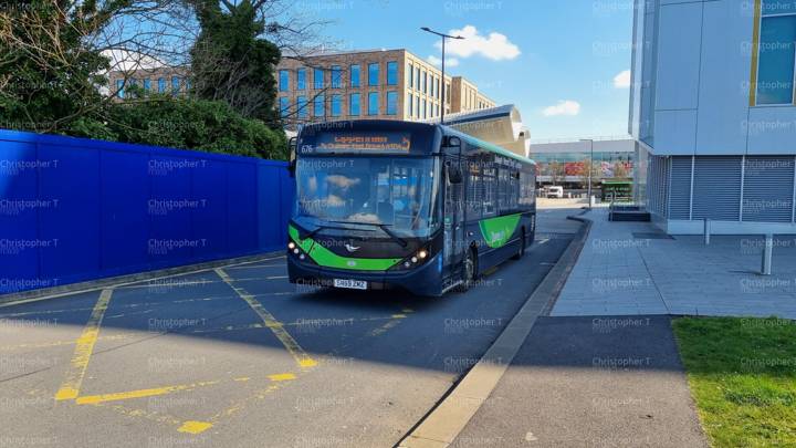 Image of Thames Valley Buses vehicle 676. Taken by Christopher T at 11.32.22 on 2022.03.18